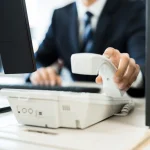会社の電話を外出先でも取れる！「FMC」の特徴とメリットとは？